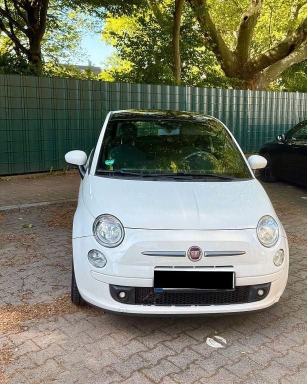 Weiß Gebraucht 2012 Fiat 500 Kleinwagen | 4.800 € (Guter Preis) - Bild 1/4