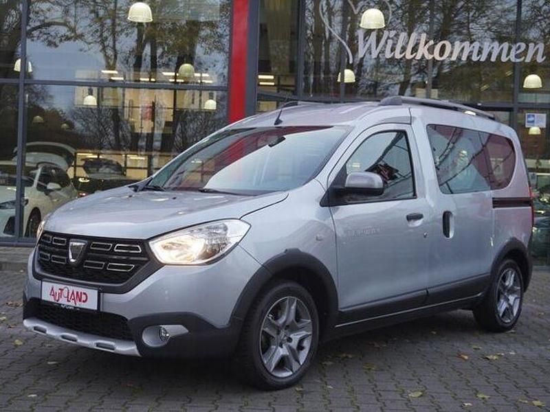 Gebraucht Dacia Dokker Stepway 116 PS (85 kW) 2018 Silber Van / Kleinbus