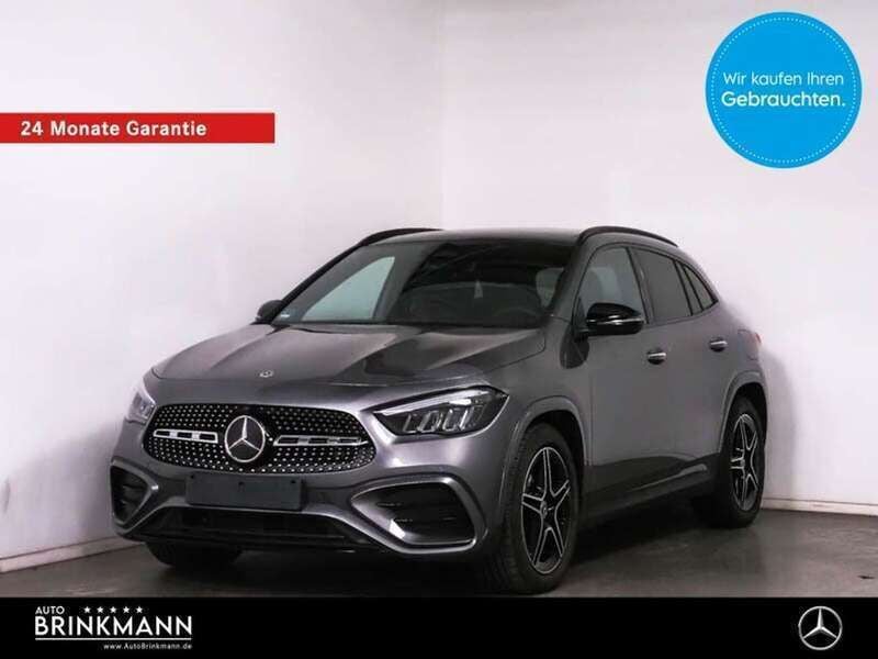 Lack mountaingrau Gebraucht 2024 Mercedes GLA200 AMG line SUV | 42.380 € (Fairer Preis) - Bild 1/4