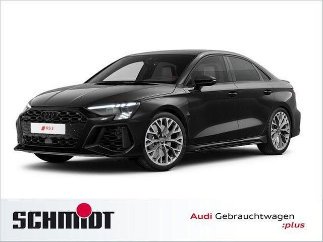 Gebraucht Audi RS3 Ambiente 400 PS (294 kW) 2023 Mythosschwarz metallic Limousine