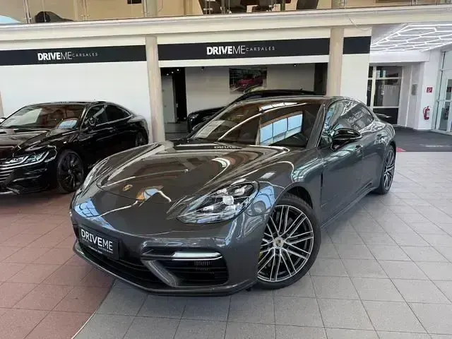 Gebraucht Porsche Panamera Turbo 549 PS (403 kW) 2017 Grau Kleinwagen