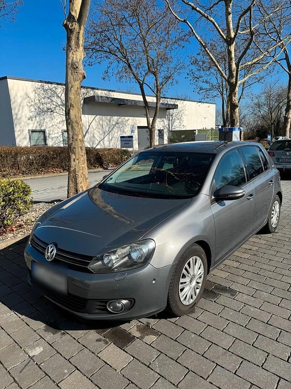 Gebraucht VW Golf VI 105 PS (77 kW) 2011 Grau Kleinwagen