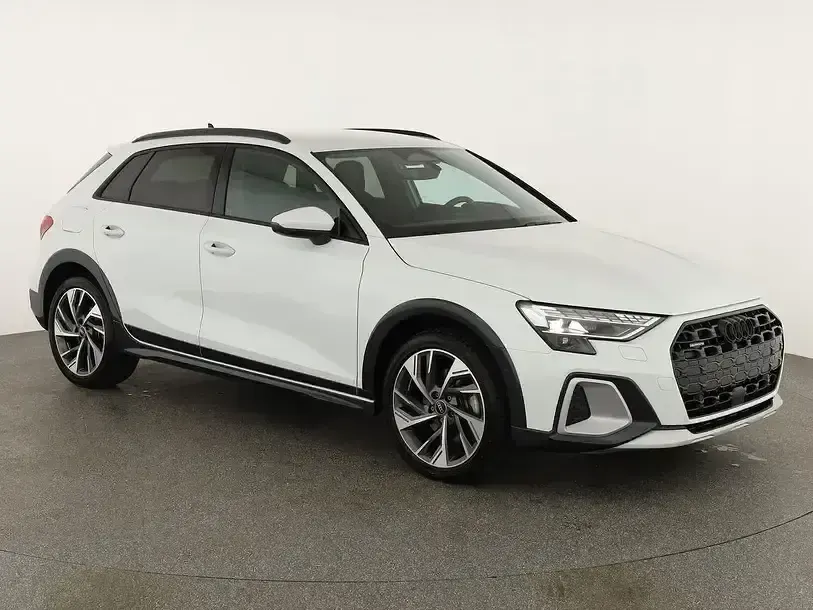 Gebraucht Audi A3 Ambiente 204 PS (150 kW) 2026 Weiss Limousine