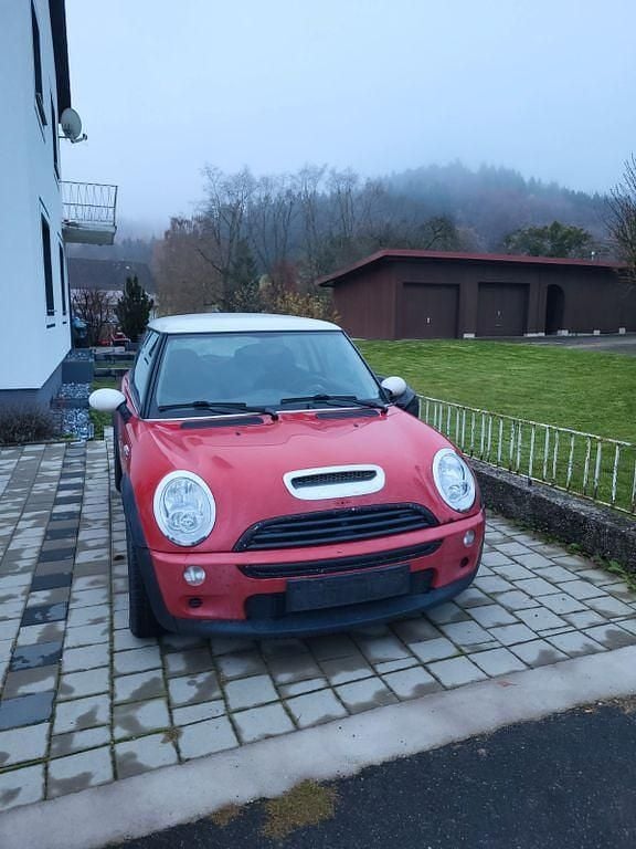 Rot Gebraucht 2005 Mini Cooper S Kleinwagen | 888 € (Superpreis) - Bild 1/4