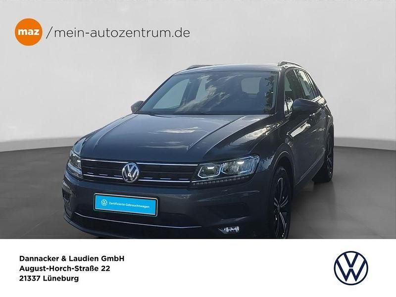 Indiumgrau metallic Gebraucht 2018 VW Tiguan Highline SUV | 21.960 € (Etwas zu teuer) - Bild 1/4