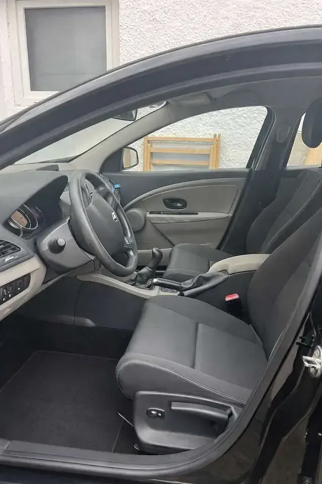 Gebraucht Renault Mégane 101 PS (74 kW) 2011 Kleinwagen