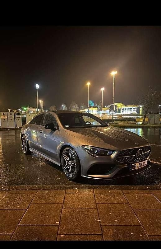 Grau Gebraucht 2021 Mercedes CLA180 AMG line Limousine | 26.000 € (Guter Preis) - Bild 1/4