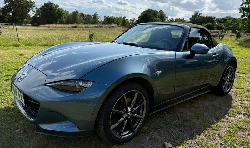 Blau Gebraucht 2016 Mazda MX5 Sports-Line Cabrio | 17.500 € (Superpreis) - Bild 1/4