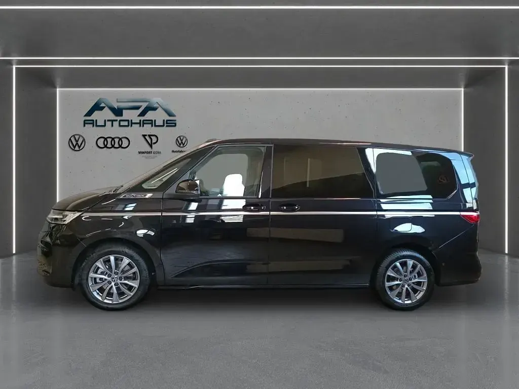 Gebraucht VW Multivan Style 245 PS (180 kW) 2025 Schwarz Van / Kleinbus
