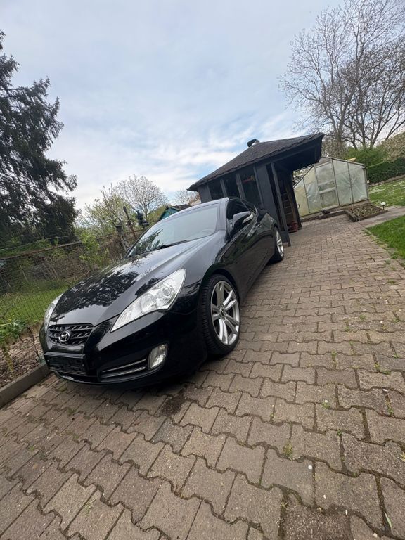 Schwarz Gebraucht 2011 Hyundai Genesis Coupé | 12.000 € (Superpreis) - Bild 1/4