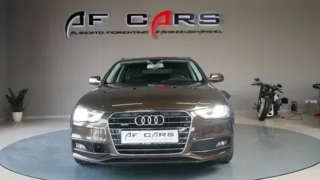 Używany Audi A4 Ambition 190 KM (139 kW) 2015 Czarny Kombi