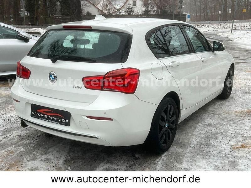 Gebraucht BMW 118 Sport Line 136 PS (100 kW) 2018 Weiß Kleinwagen