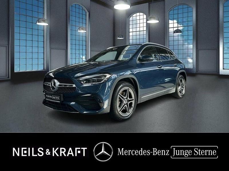 Blau Gebraucht 2021 Mercedes GLA250 AMG SUV | 31.970 € (Fairer Preis) - Bild 1/4