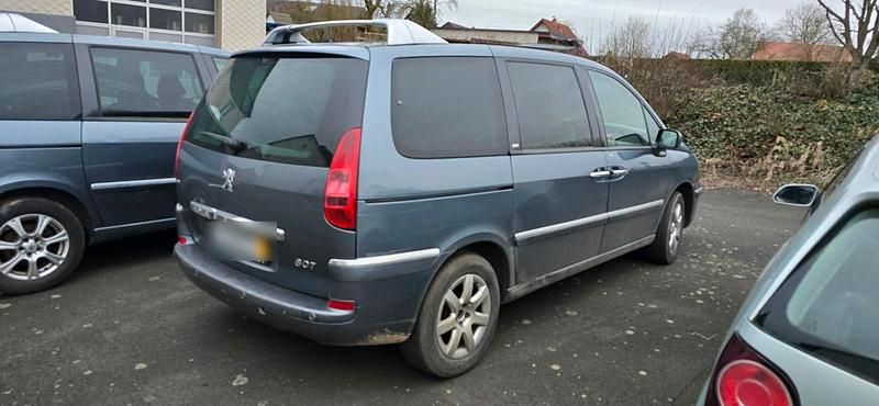 Gebraucht Peugeot 807 170 PS (125 kW) 2008 Grau Van / Kleinbus