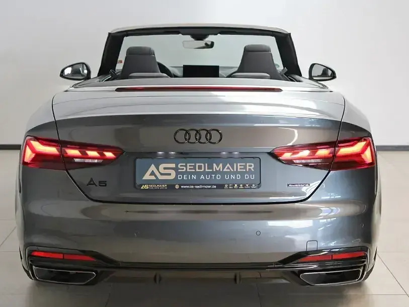 Gebraucht Audi A5 S-Line 2024 Grau Cabrio