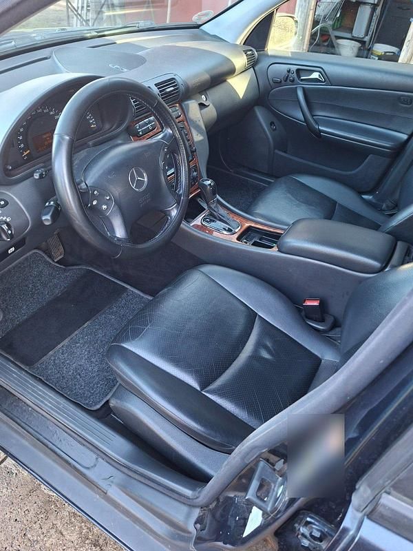 Gebraucht Mercedes C320 218 PS (160 kW) 2003 Schwarz Kombi