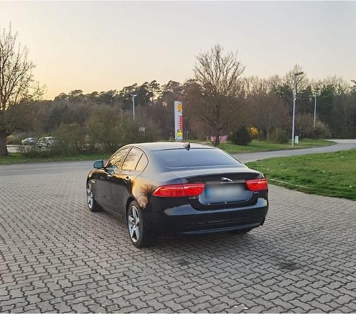 Gebraucht Jaguar XE 200 PS (147 kW) 2017 Schwarz Limousine