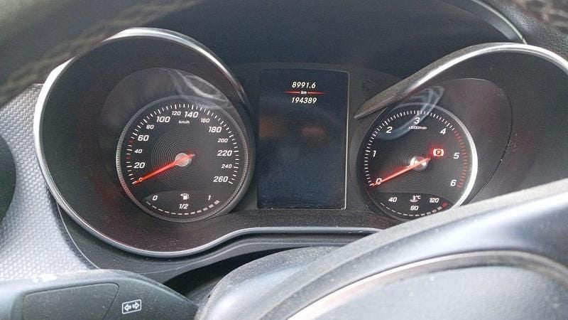 Gebraucht Mercedes X250 Edition 190 PS (139 kW) 2017 Blau Abholung