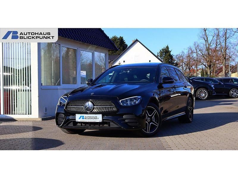 Gebraucht Mercedes E300 AMG 306 PS (225 kW) 2021 Schwarz Kombi