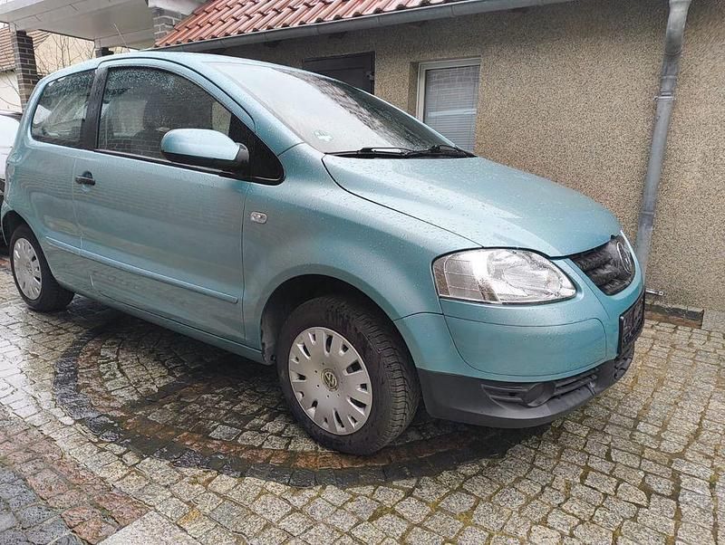 Gebraucht VW Fox 60 PS (44 kW) 2009 Blau Kleinwagen