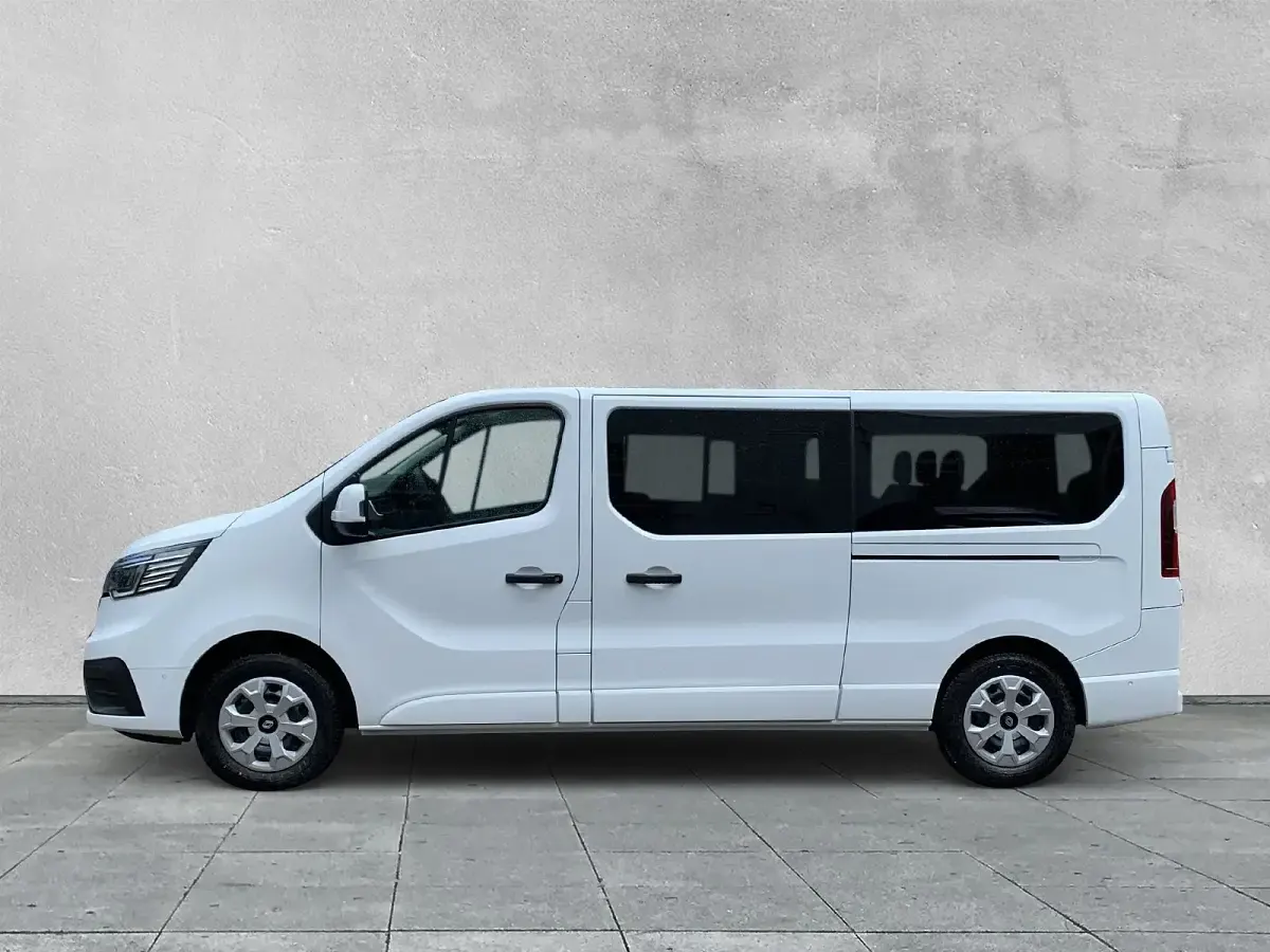 Neu Renault Trafic Evolution 150 PS (110 kW) 2026 Weiß Van / Kleinbus