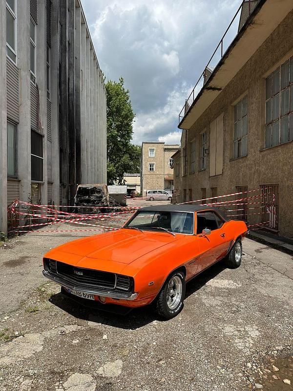 Orange Gebraucht 1969 Chevrolet Camaro Coupé | 39.900 € - Bild 1/4
