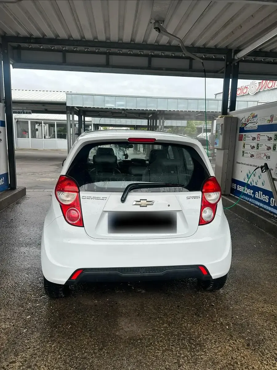 Gebraucht Chevrolet Spark 68 PS (50 kW) 2013 Weiß Kleinwagen