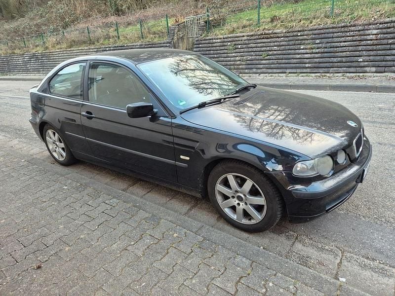 Gebraucht BMW 316 Compact 116 PS (85 kW) 2002 Schwarz Kleinwagen