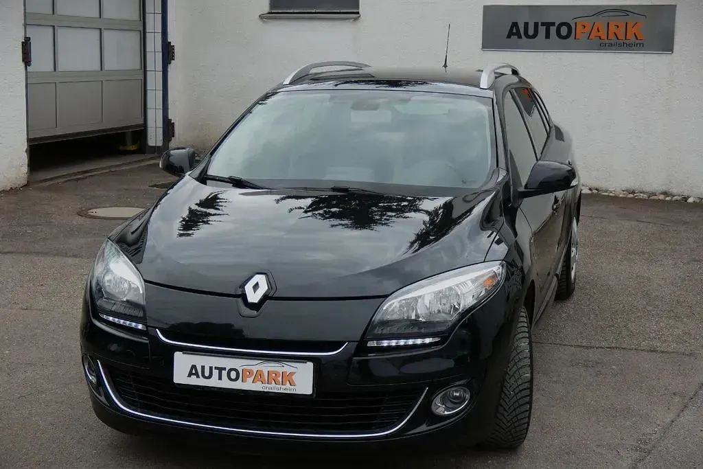 Gebraucht Renault Mégane Bose Edition 116 PS (85 kW) 2013 Schwarz Limousine
