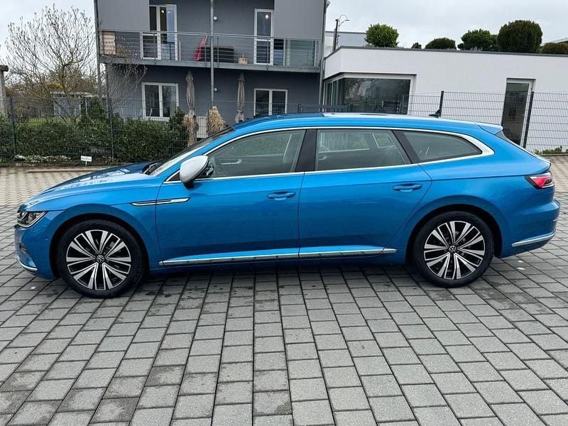 Gebraucht VW Arteon 150 PS (110 kW) 2023 Blau Limousine