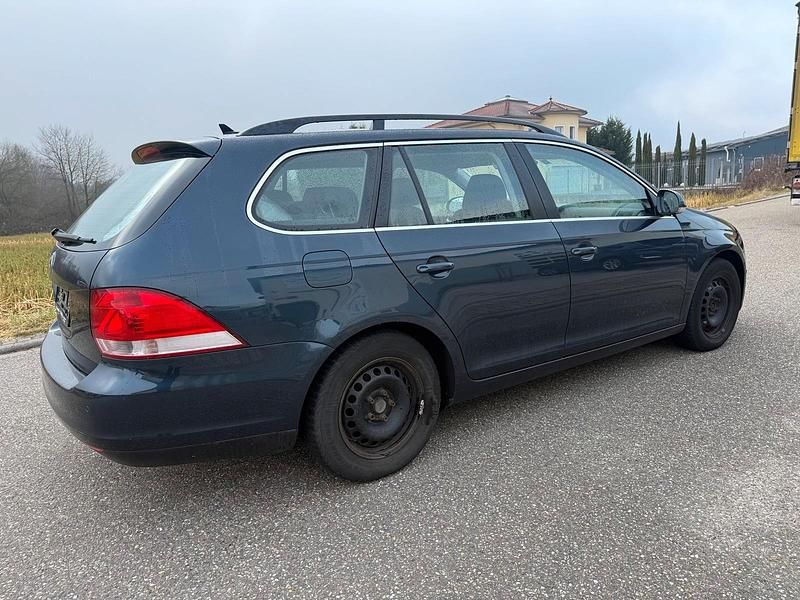 Gebraucht VW Golf V 122 PS (89 kW) 2009 Blau Kombi