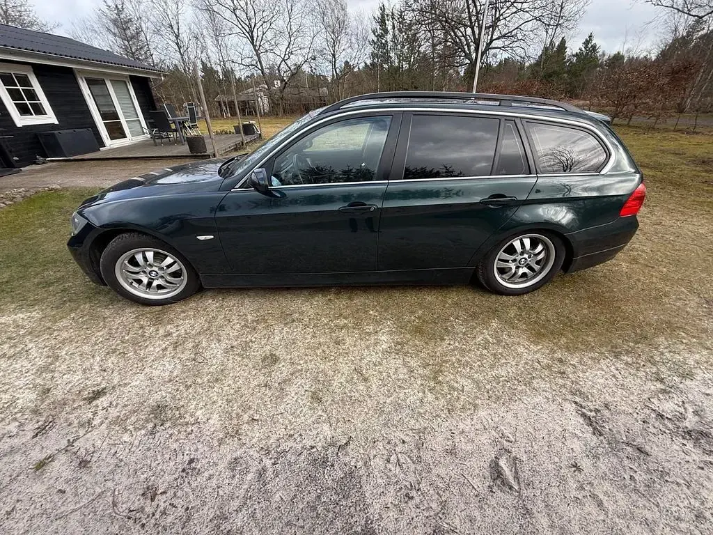 Gebraucht BMW 325 218 PS (160 kW) 2007 Grün Kombi