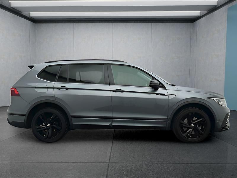 Gebraucht VW Tiguan 193 PS (141 kW) 2024 Grau SUV