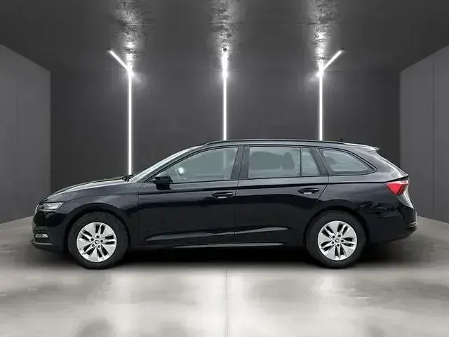 Gebraucht Skoda Octavia Ambition 116 PS (85 kW) 2022 Schwarzmagic perleffekt Kombi