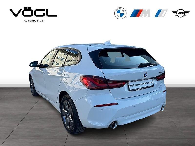 Gebraucht BMW 118 Advantage 150 PS (110 kW) 2022 Alpinweiß uni Kleinwagen