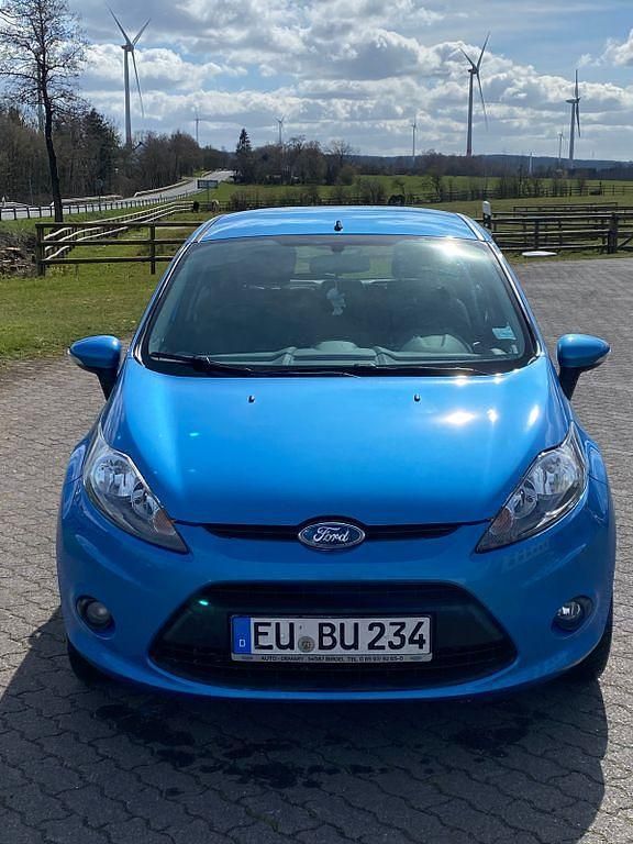 Gebraucht Ford Fiesta Trend 82 PS (60 kW) 2009 Blau Kleinwagen