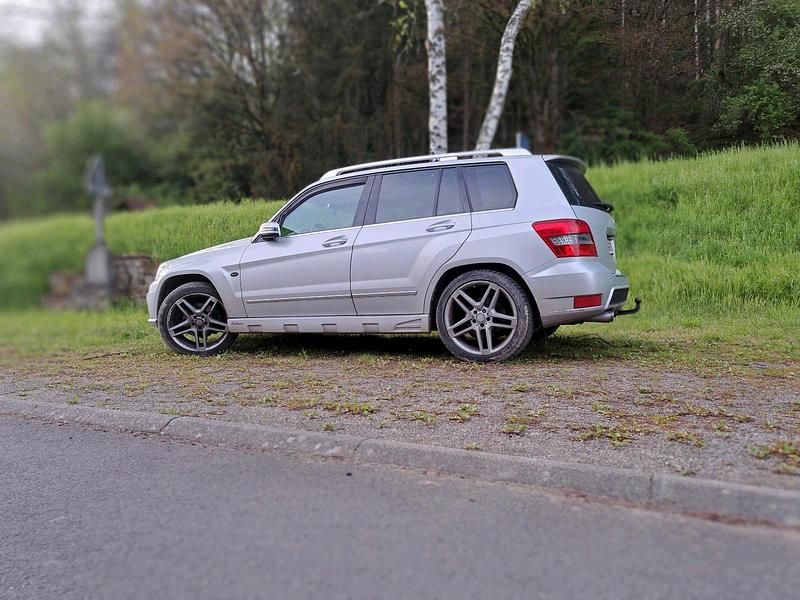 Gebraucht Mercedes GLK350 272 PS (200 kW) 2009 Grau SUV