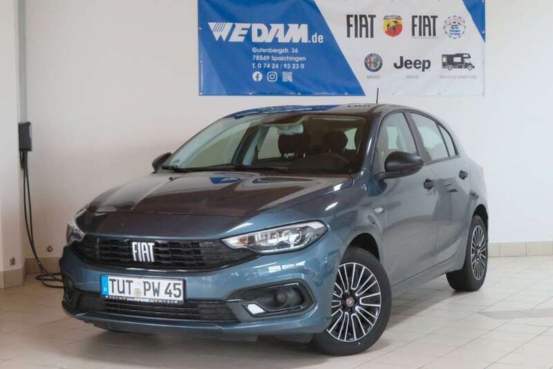 Ozean blau metallic Gebraucht 2023 Fiat Tipo Limousine | 23.440 € (Fairer Preis) - Bild 1/4