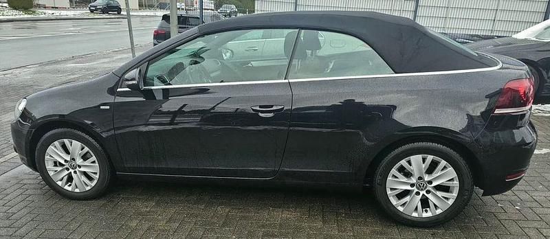 Gebraucht VW Golf Cabriolet Life 122 PS (89 kW) 2013 Schwarz Cabrio