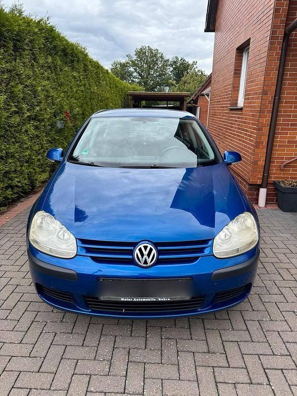 Blau Gebraucht 2004 VW Golf V Limousine | 1.850 € (Fairer Preis) - Bild 1/4