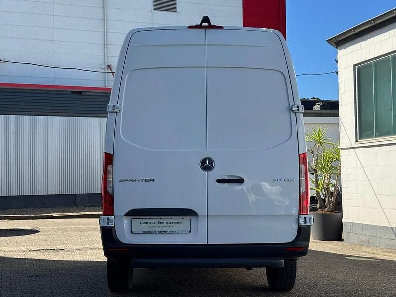 Gebraucht Mercedes Sprinter 170 PS (125 kW) 2022 Weiß Van