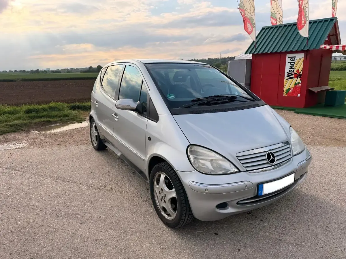 Gebraucht Mercedes A190 125 PS (91 kW) 2003 Silber Kleinwagen
