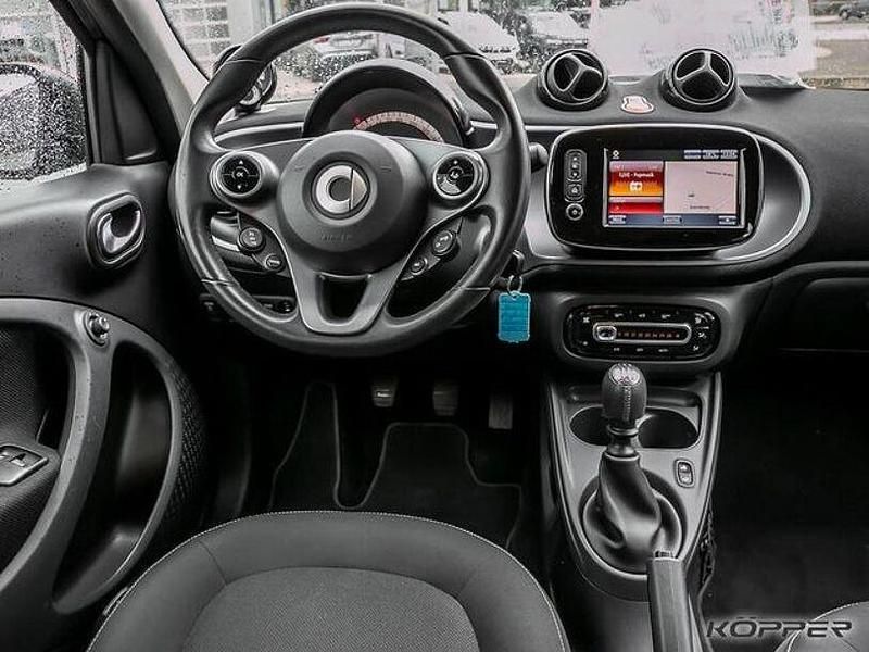 Gebraucht Smart ForFour 90 PS (66 kW) 2019 Schwarz Kleinwagen