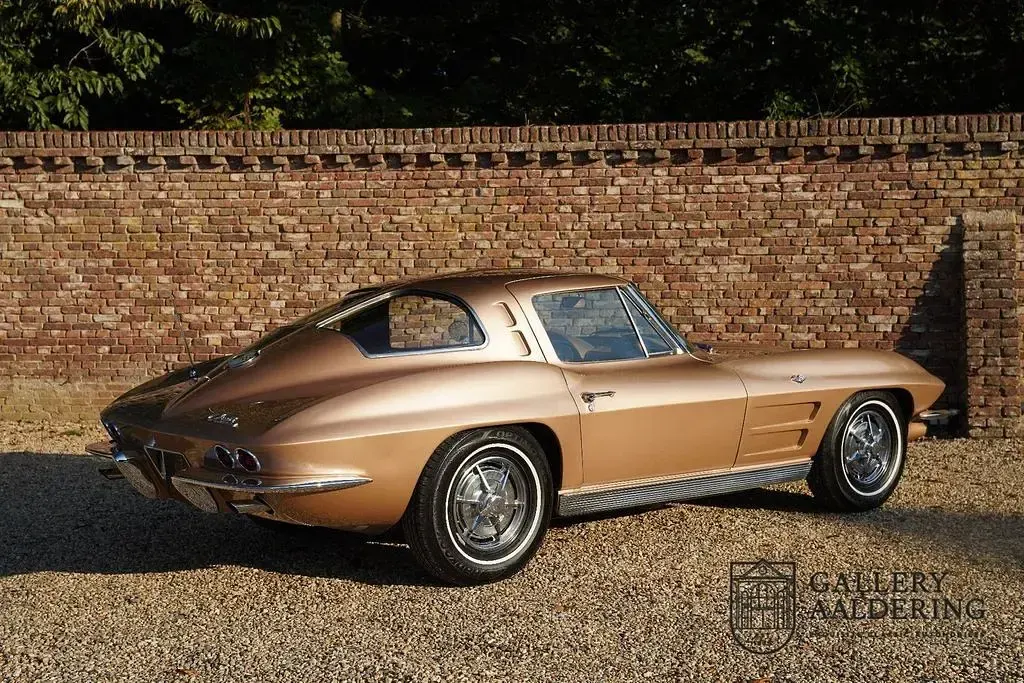 Używany Corvette Stingray 1963 Złoty Coupe