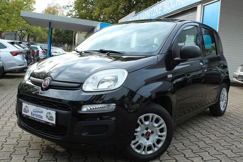 Schwarz Gebraucht 2018 Fiat Panda Easy Kleinwagen | 8.490 € (Fairer Preis) - Bild 1/4