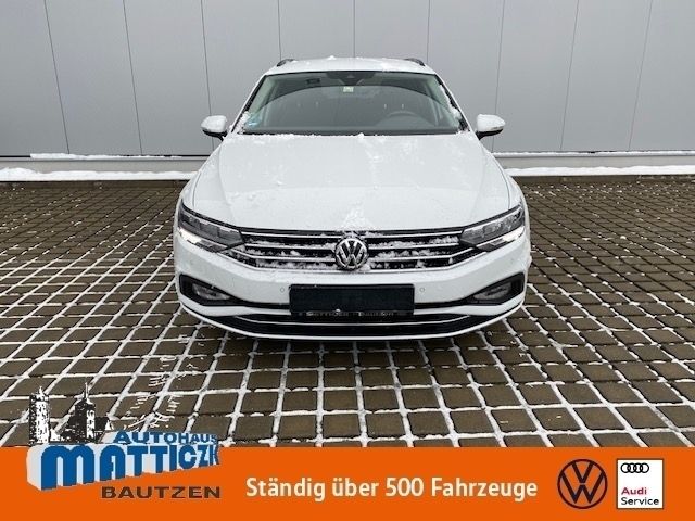 Gebraucht VW Passat Business 150 PS (110 kW) 2020 Weiß (pure white) Kombi