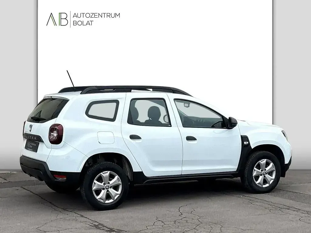 Używany Dacia Duster Deal 101 KM (74 kW) 2020 Biały SUV