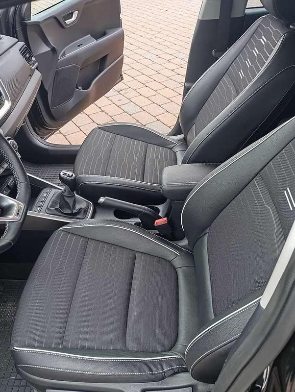 Gebraucht Kia Stonic GT-Line 120 PS (88 kW) 2023 Schwarz SUV