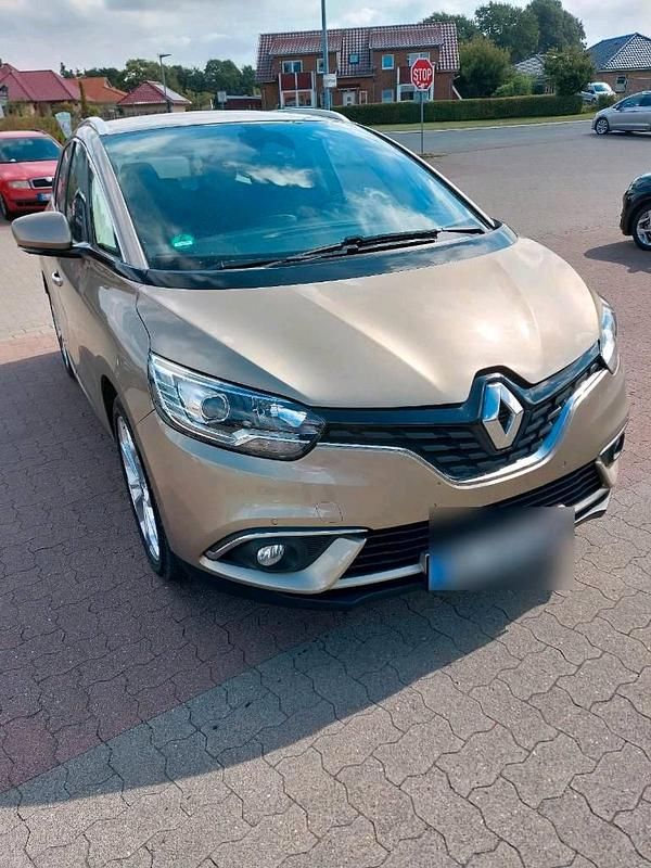 Gold Gebraucht 2017 Renault Scénic IV Van / Kleinbus | 9.990 € (Etwas zu teuer) - Bild 1/4