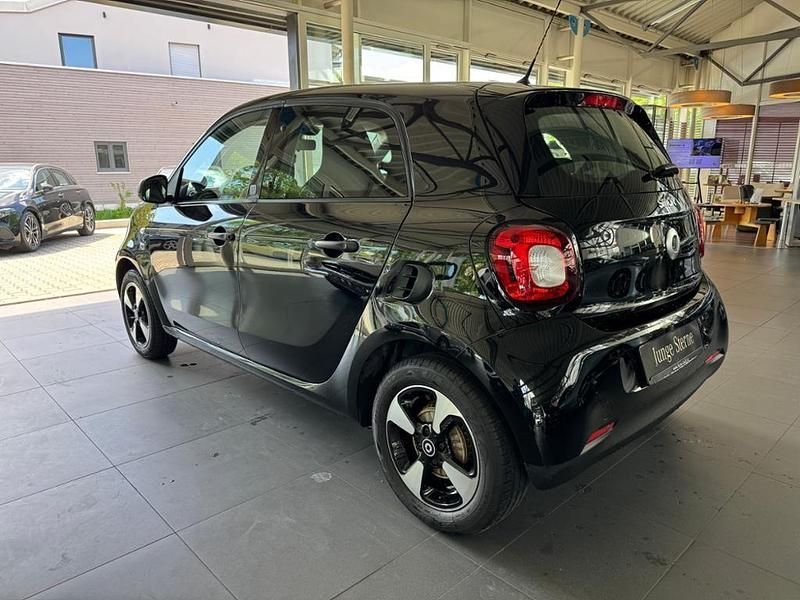 Gebraucht Smart ForFour Electric Drive 60 kW (82 PS) 2020 Karosserie in black Limousine